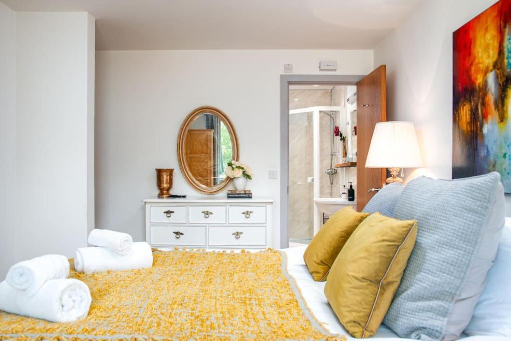 Blueberry Cottage - Lower Mill Estate Somerford Keynes Экстерьер фото